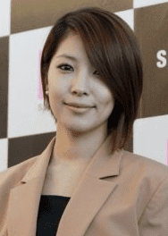 좌우 길이가 다른 언밸런스컷 헤어스타일