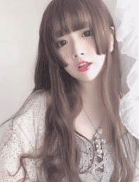 앞머리에 층을 낸 히메컷 헤어스타일